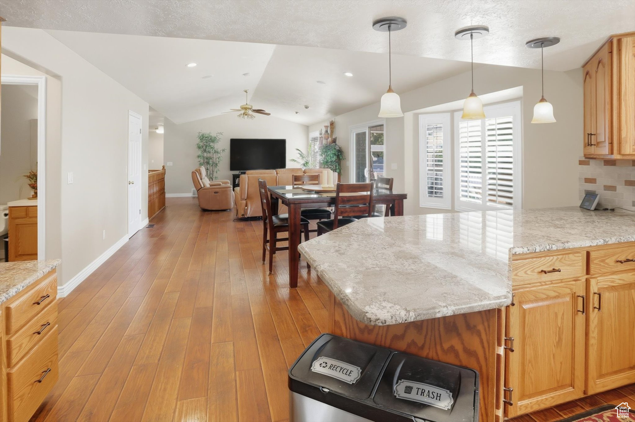 ORCHARD GROVE - Residential