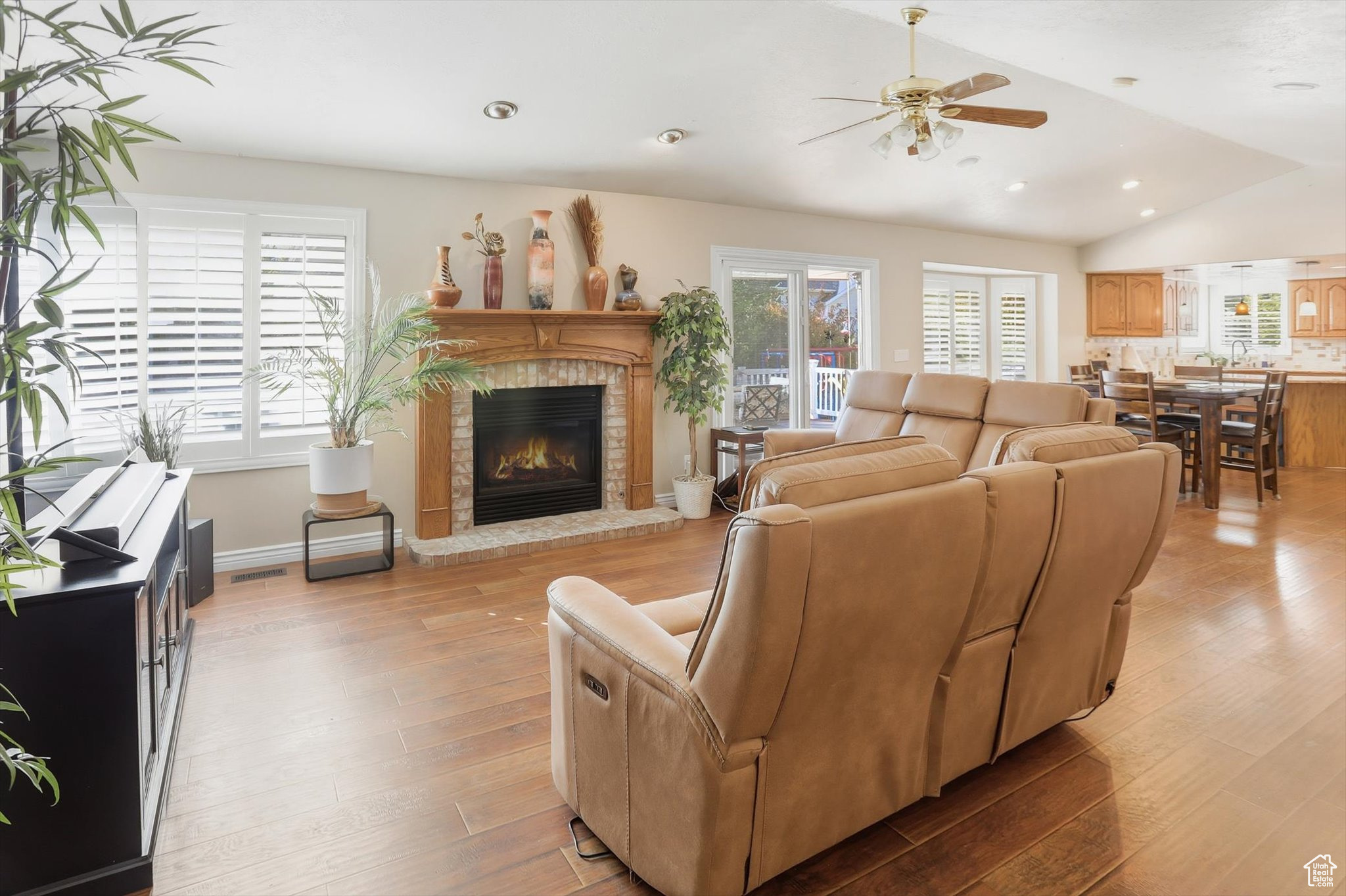 ORCHARD GROVE - Residential