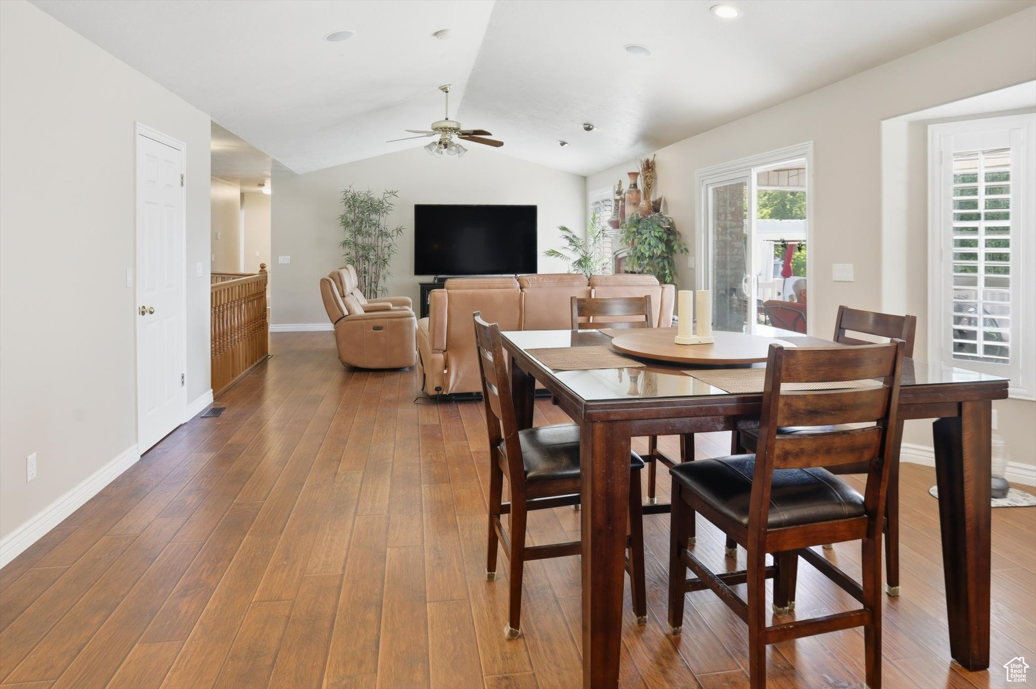 ORCHARD GROVE - Residential