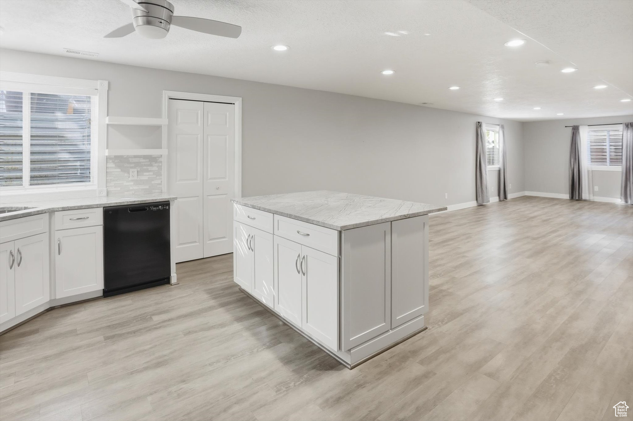 ORCHARD GROVE - Residential