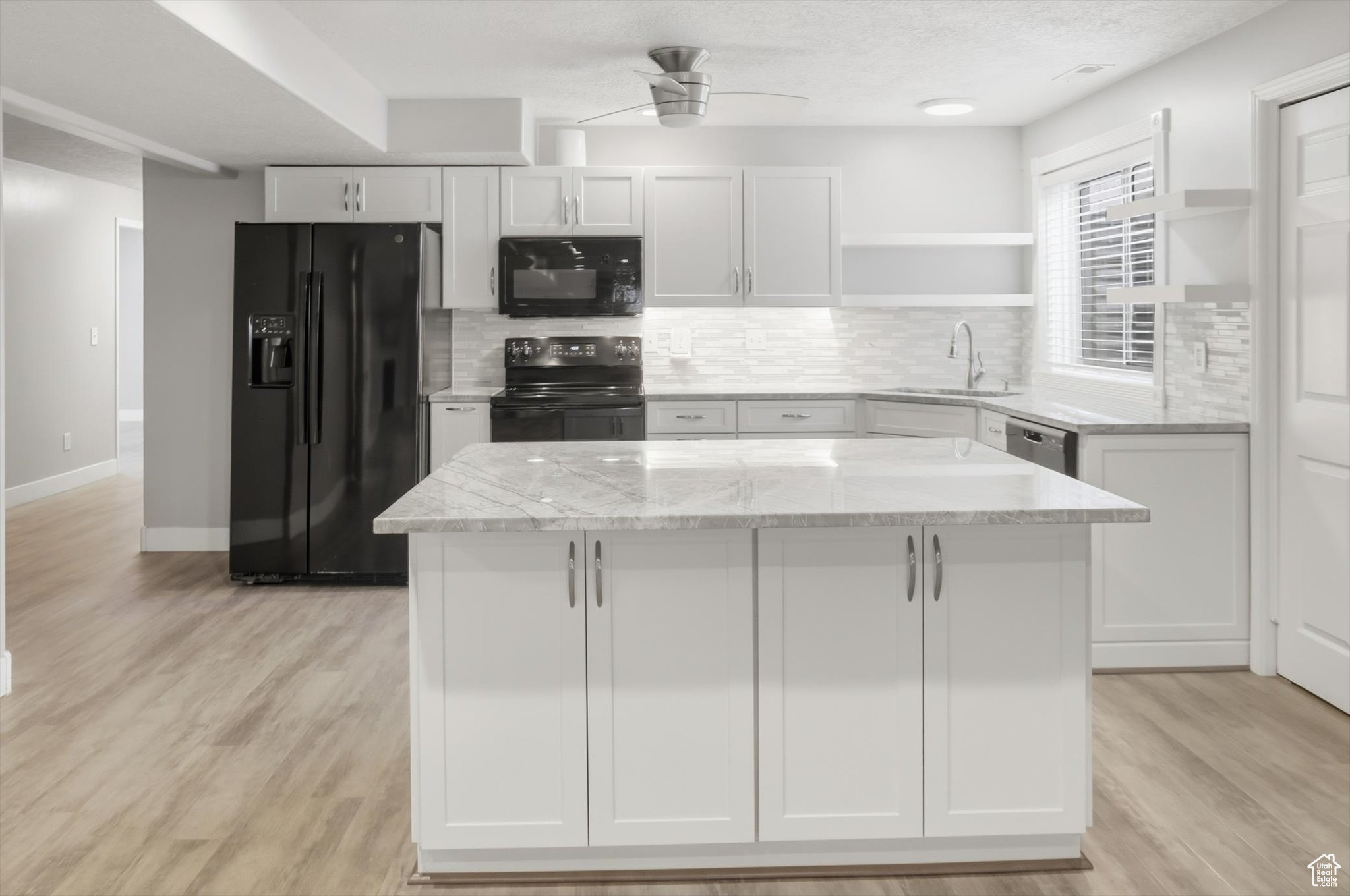 ORCHARD GROVE - Residential