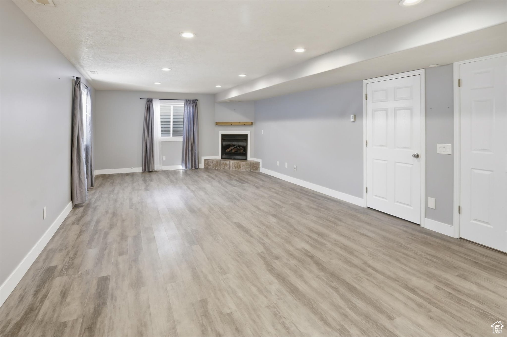 ORCHARD GROVE - Residential