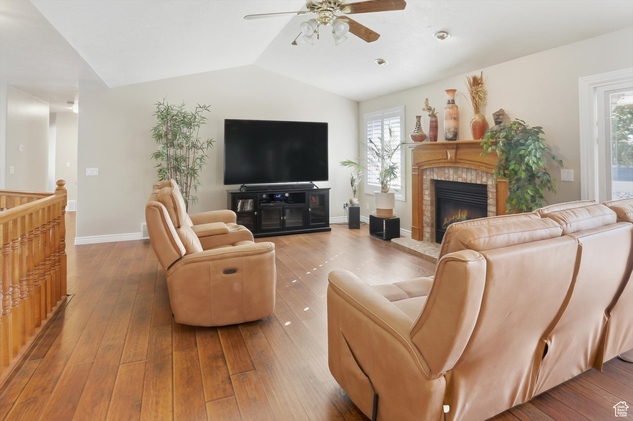 ORCHARD GROVE - Residential