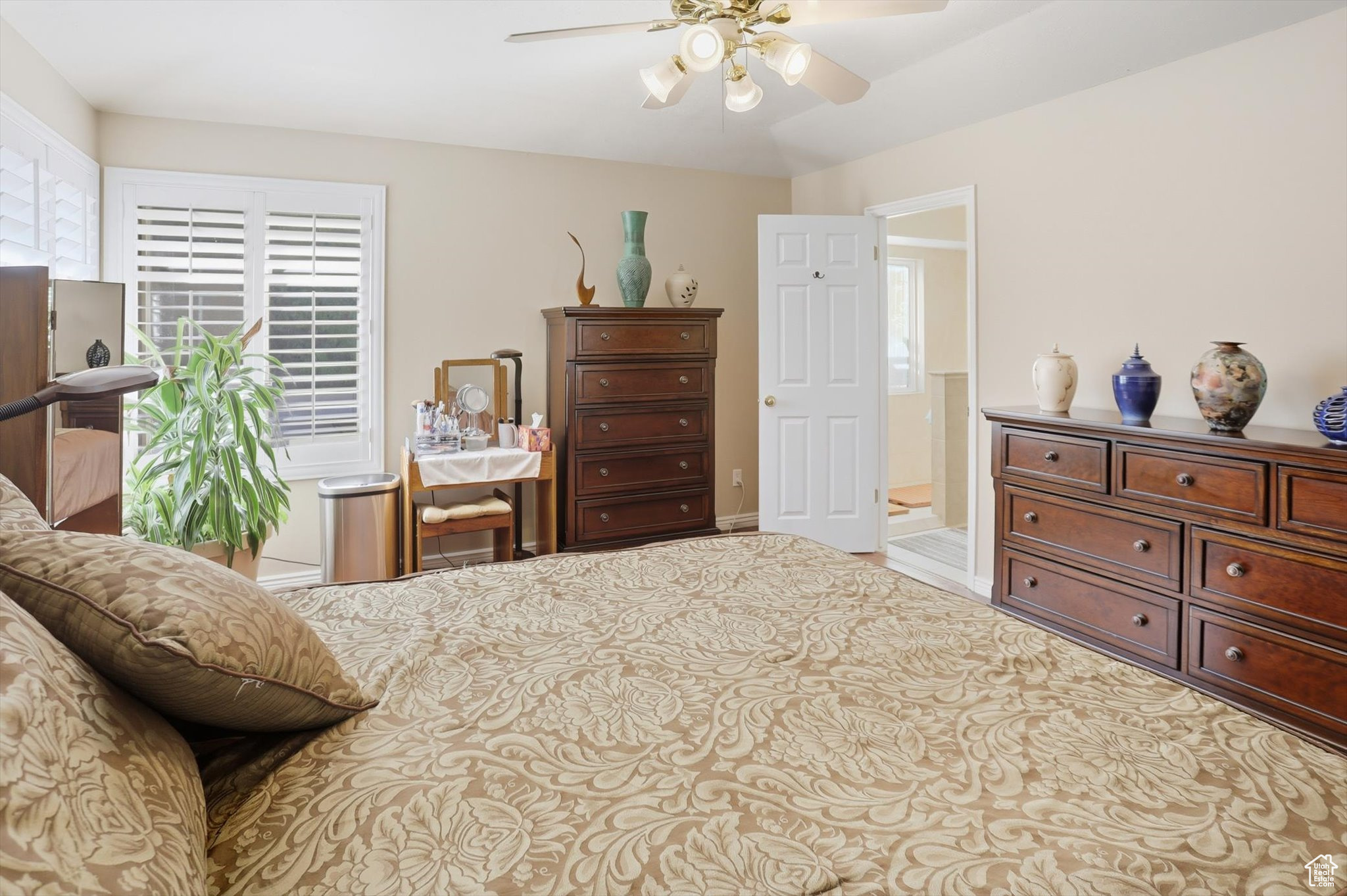 ORCHARD GROVE - Residential