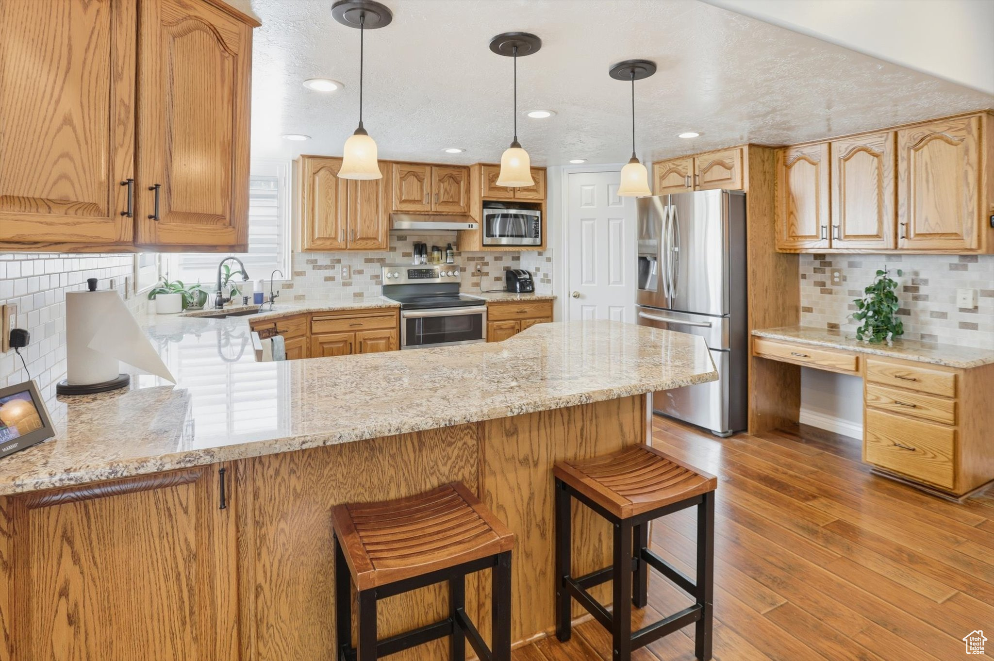 ORCHARD GROVE - Residential