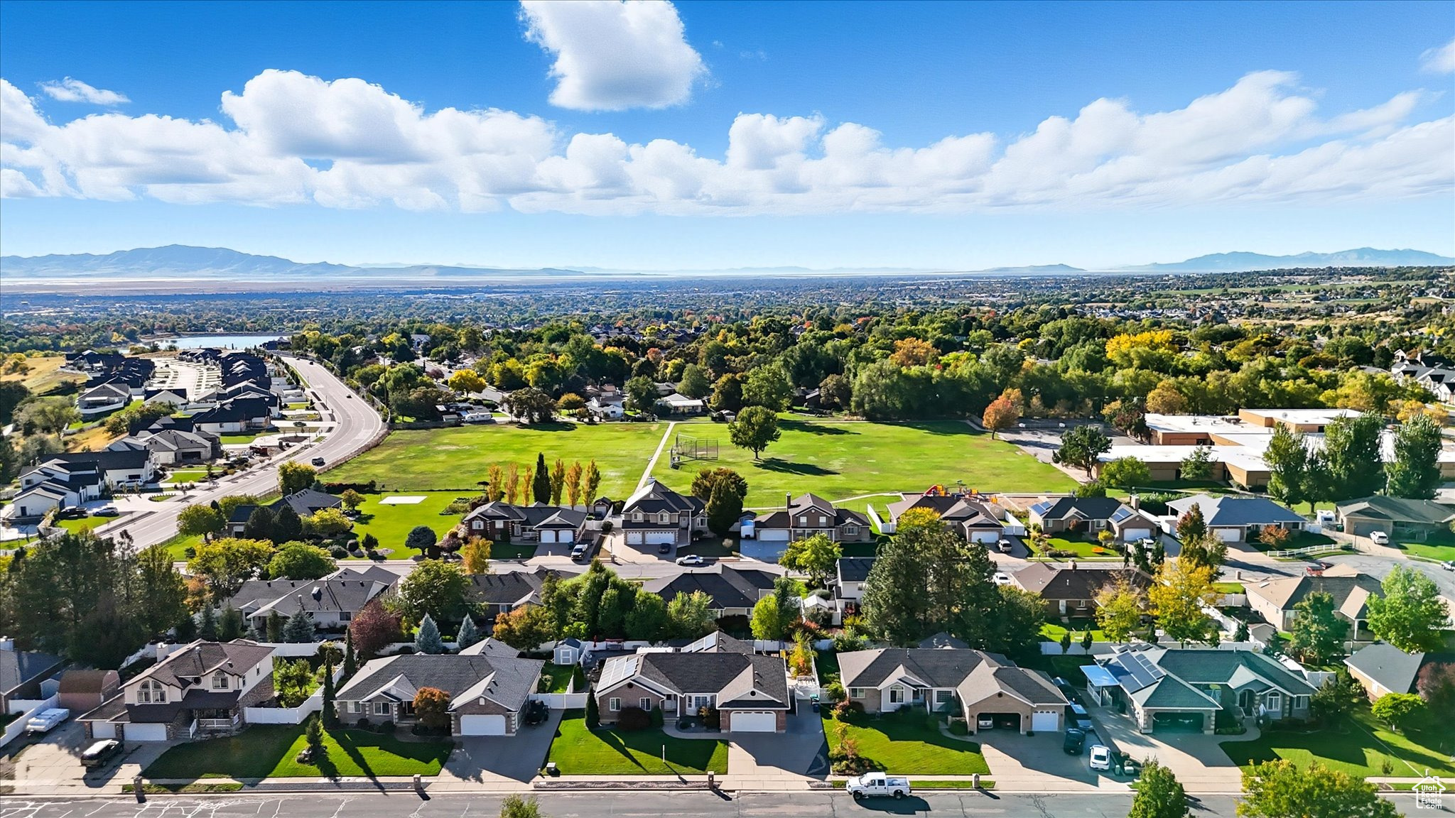 ORCHARD GROVE - Residential