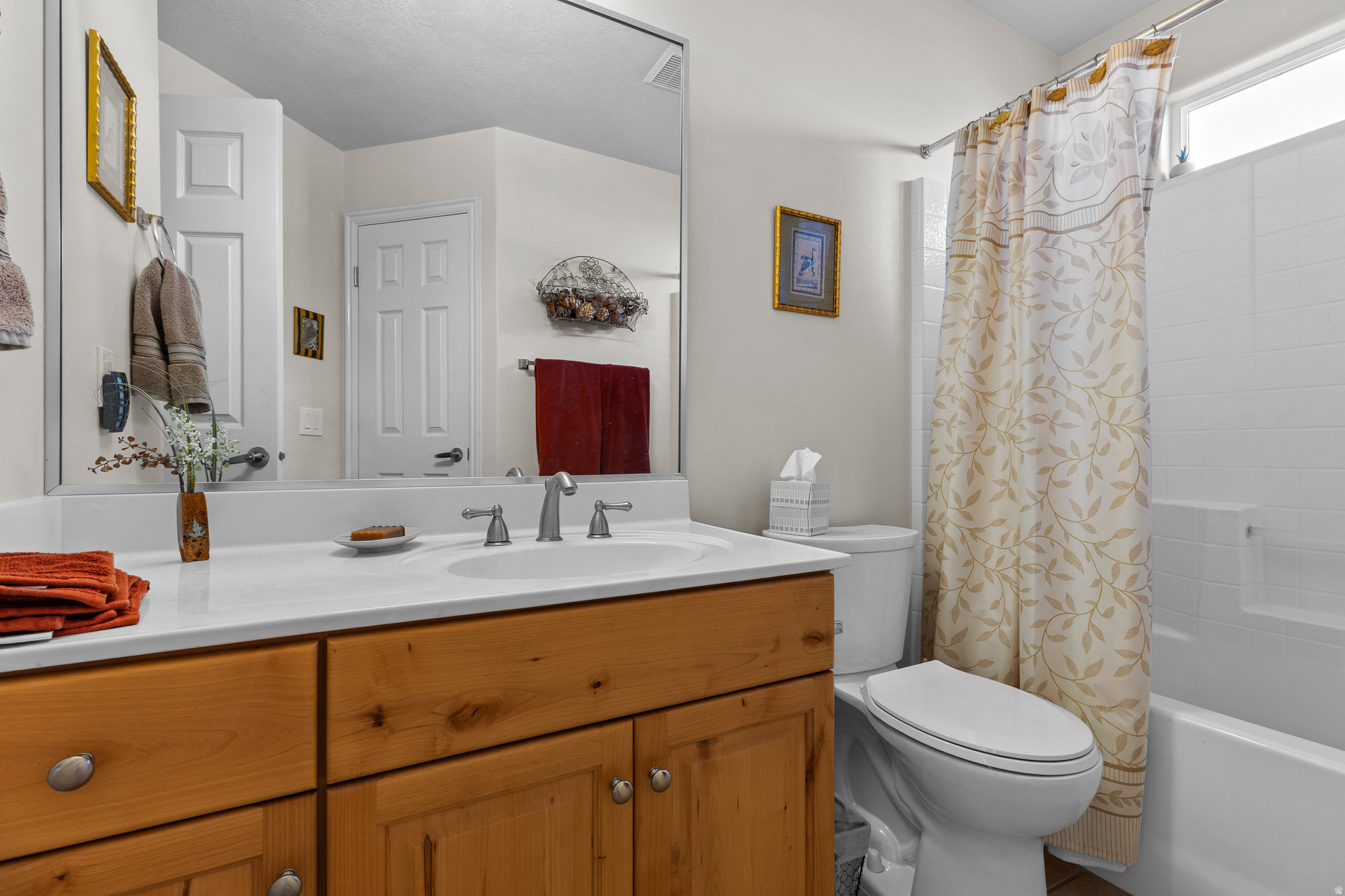 PADRE LAKES TH 6 - Residential