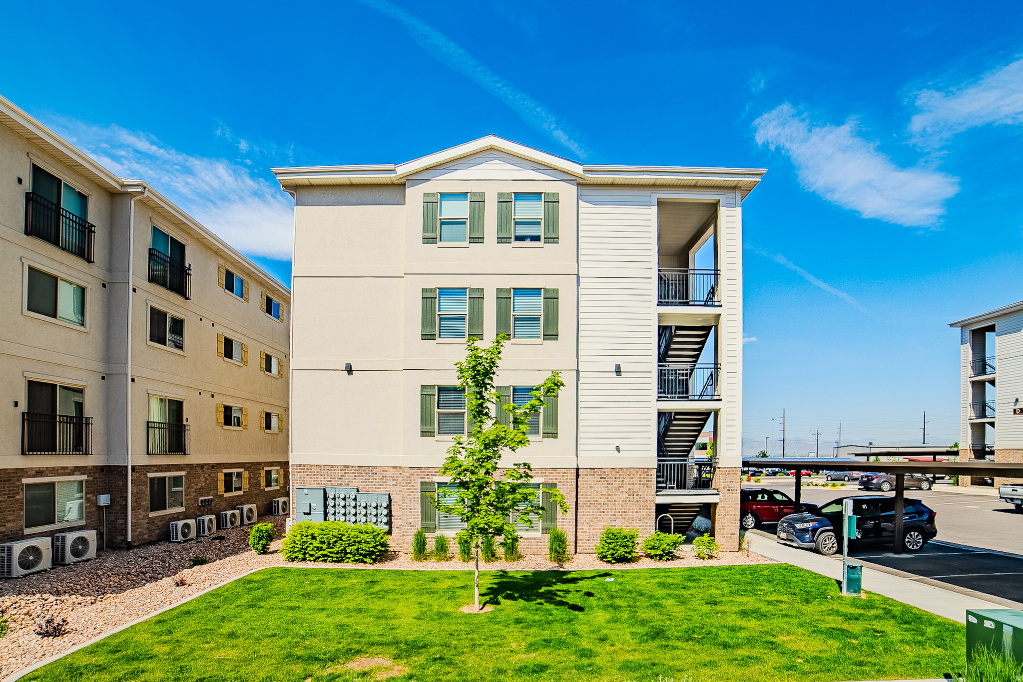 VILLA DESTE II CONDOMINIUMS - Residential
