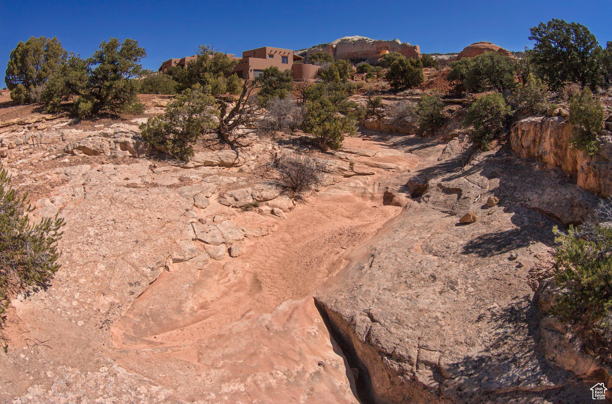 WILSON ARCH RESORT - Land