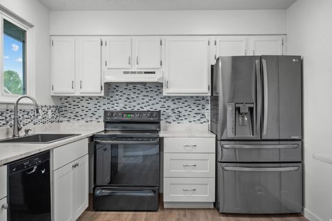 Tiny photo for 1604 S 450 W, Provo, UT 84601 (MLS # 2155432)