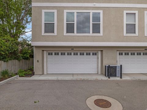 Tiny photo for 5638 S JUSTICE HOWE LN #4, Murray, UT 84107 (MLS # 2159515)