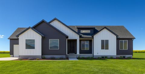 Homes For Sale - 535 E Hetfield Dr #101<br/> Grantsville, UT 84029