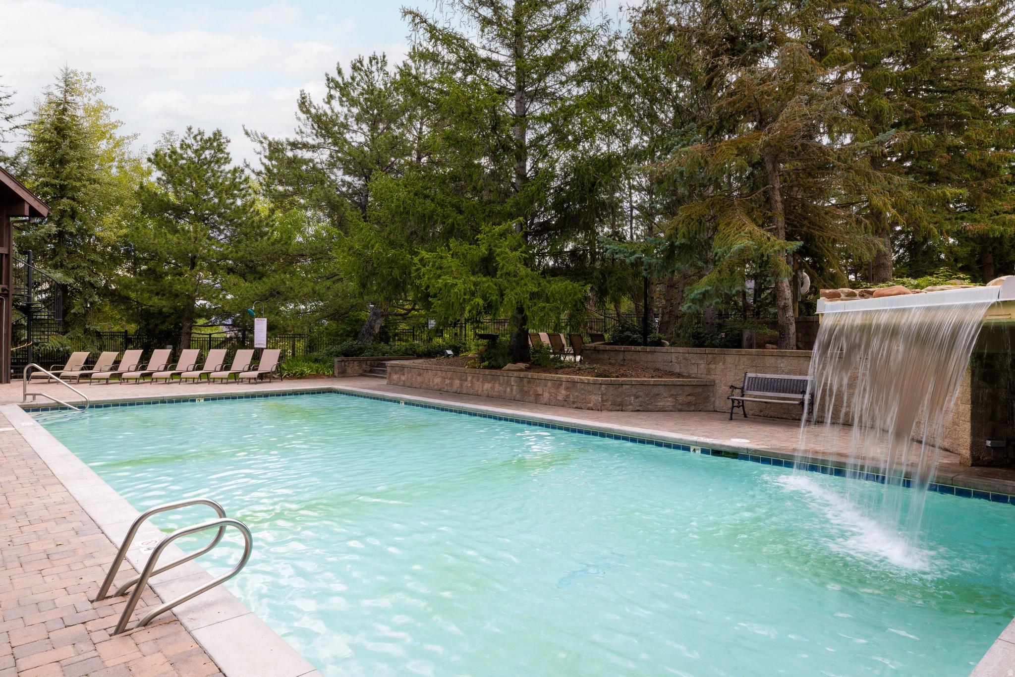 RED PINE - Residential