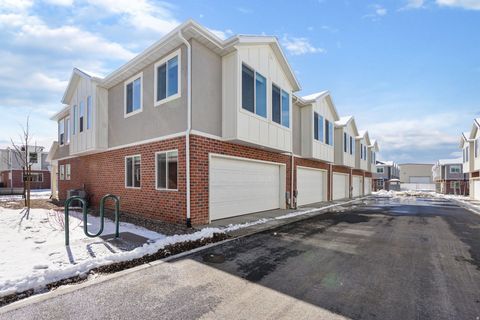 Tiny photo for 423 W 1025 S, Ogden, UT 84404 (MLS # 2138836)