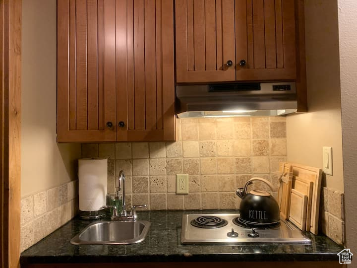 PROSPECTOR SQUARE CONDO - Residential
