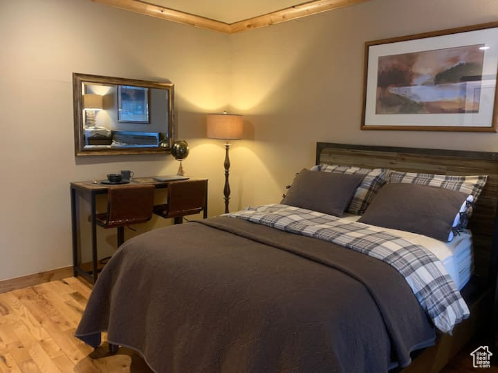 PROSPECTOR SQUARE CONDO - Residential