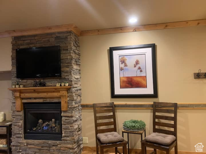 PROSPECTOR SQUARE CONDO - Residential