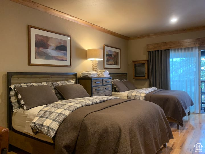 PROSPECTOR SQUARE CONDO - Residential