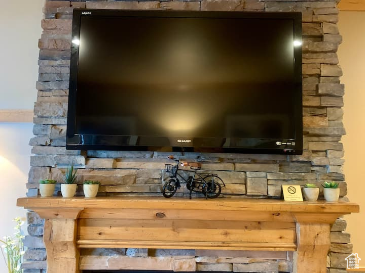 PROSPECTOR SQUARE CONDO - Residential