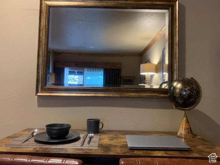 PROSPECTOR SQUARE CONDO - Residential
