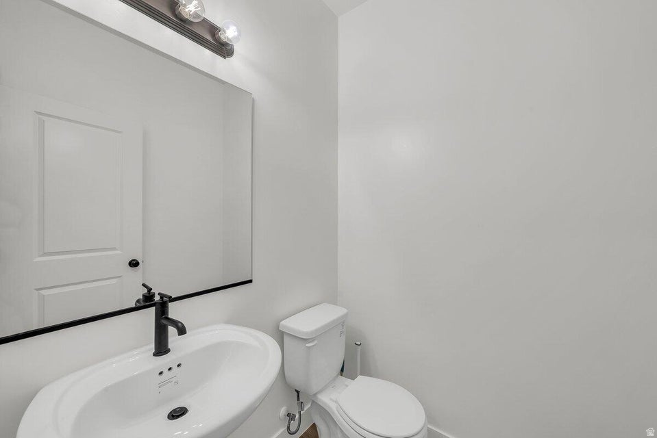 SOUTH DESERT TH 3 - Residential