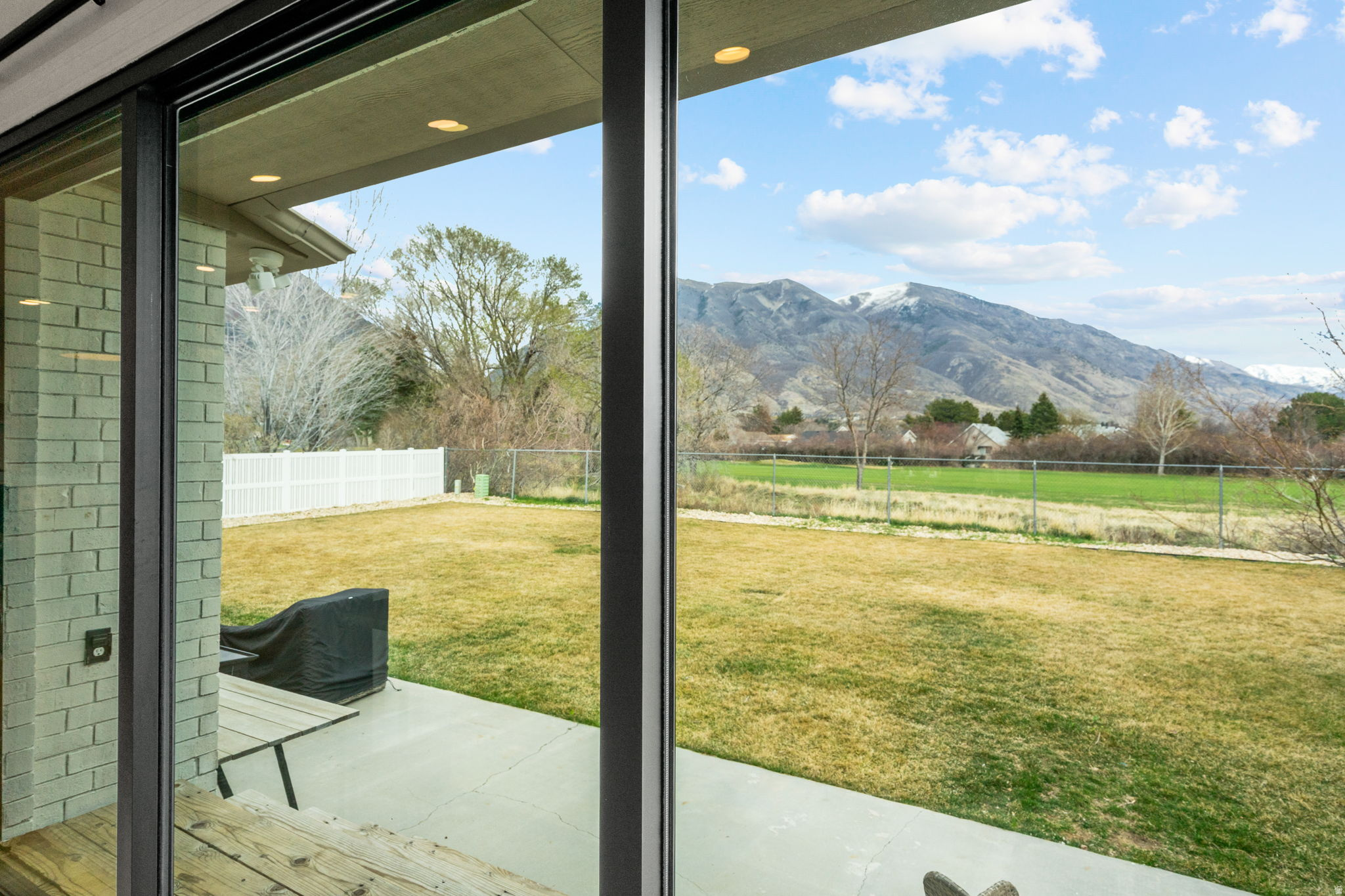 ALPINE COUNTRY - Residential