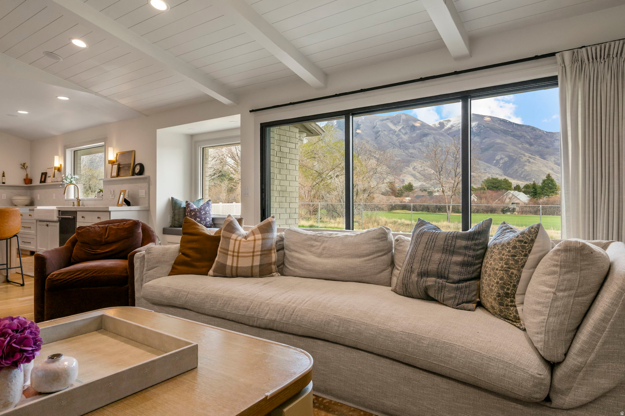 ALPINE COUNTRY - Residential