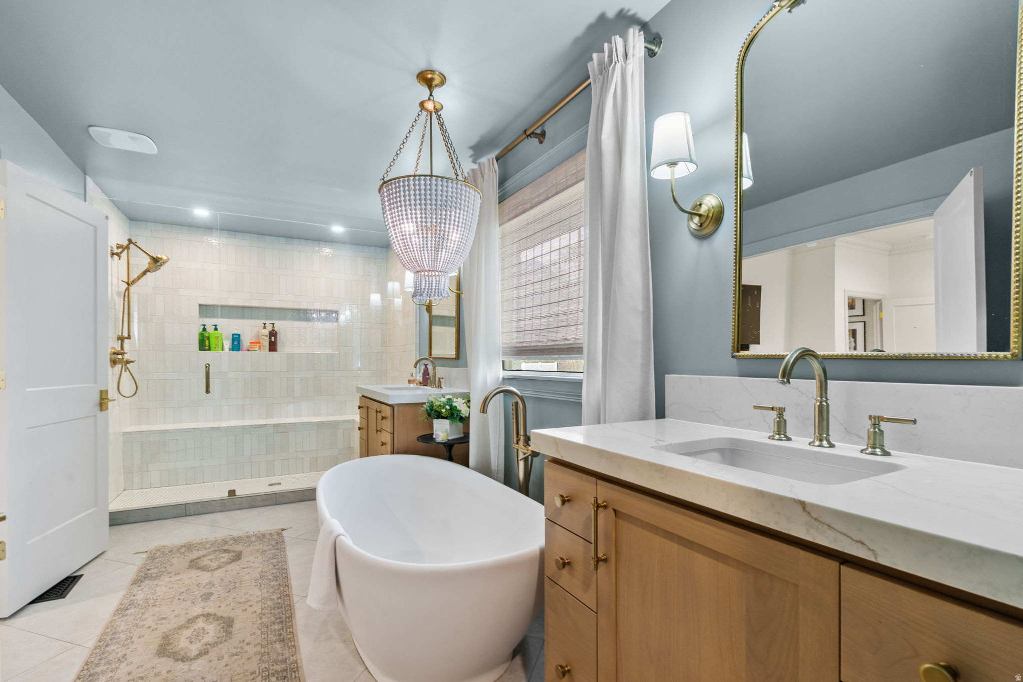 ALPINE COUNTRY - Residential