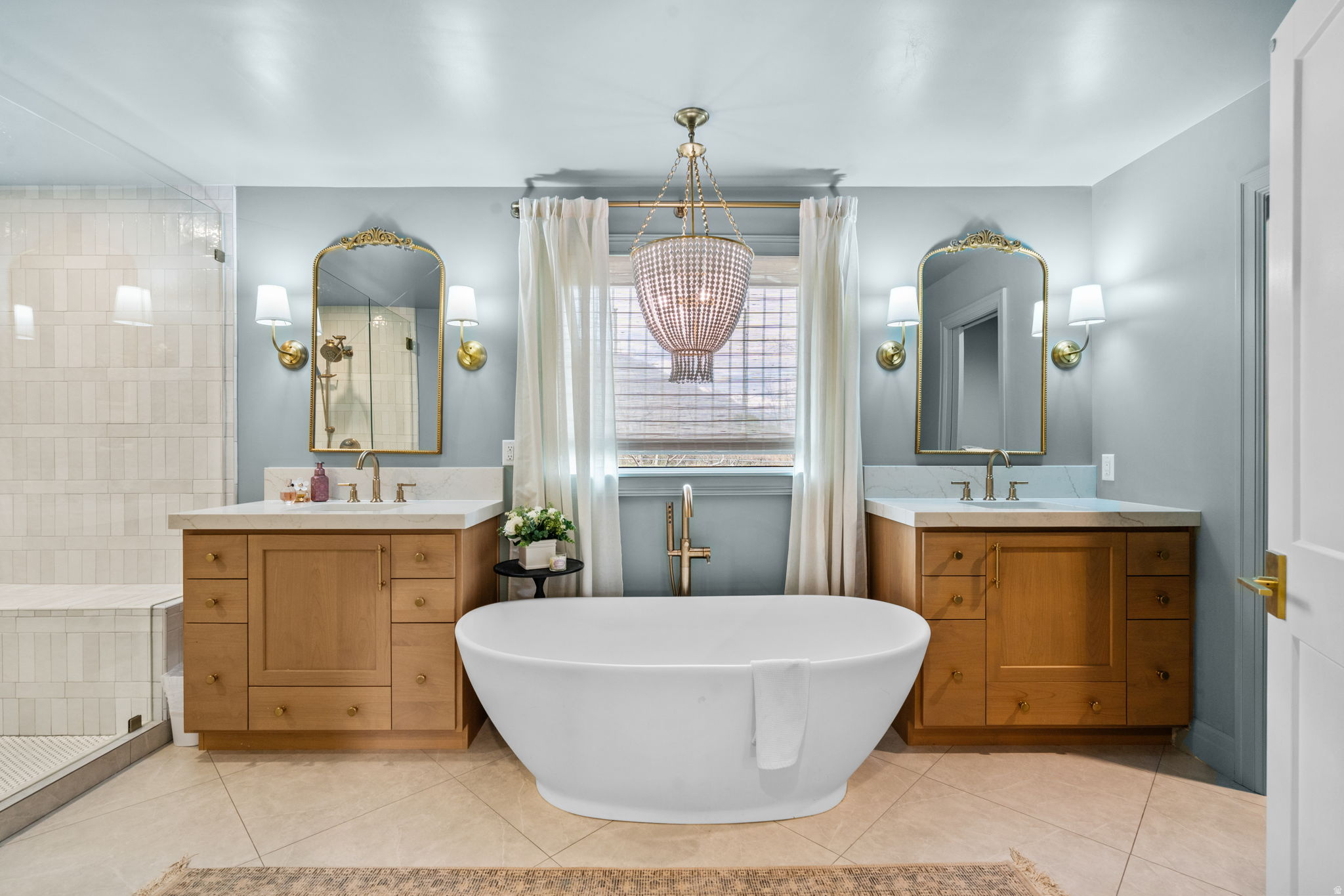 ALPINE COUNTRY - Residential