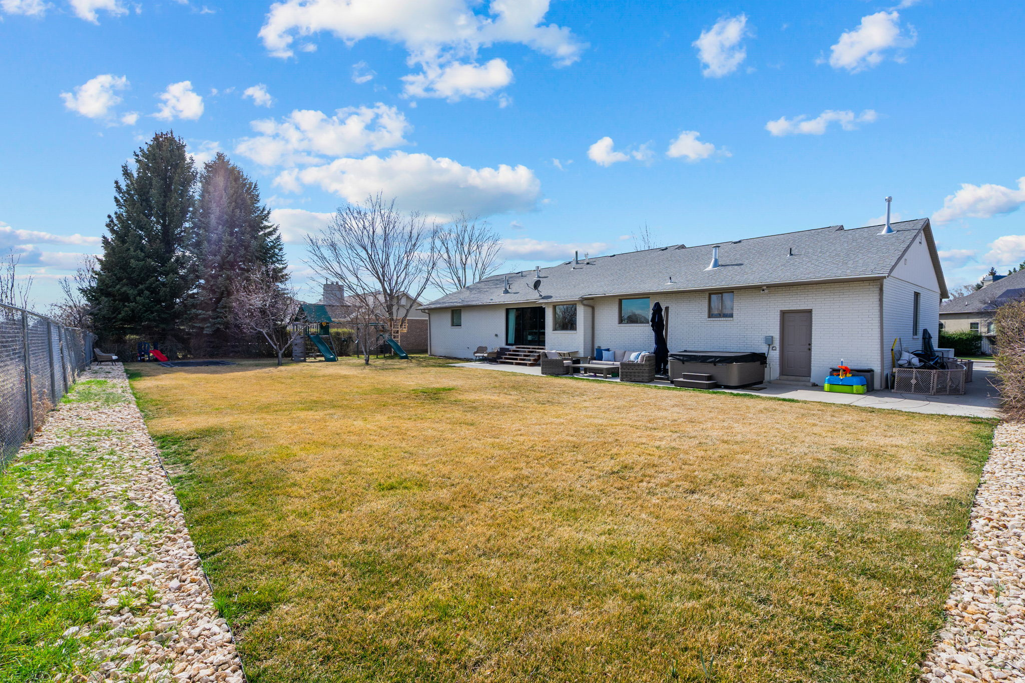 ALPINE COUNTRY - Residential