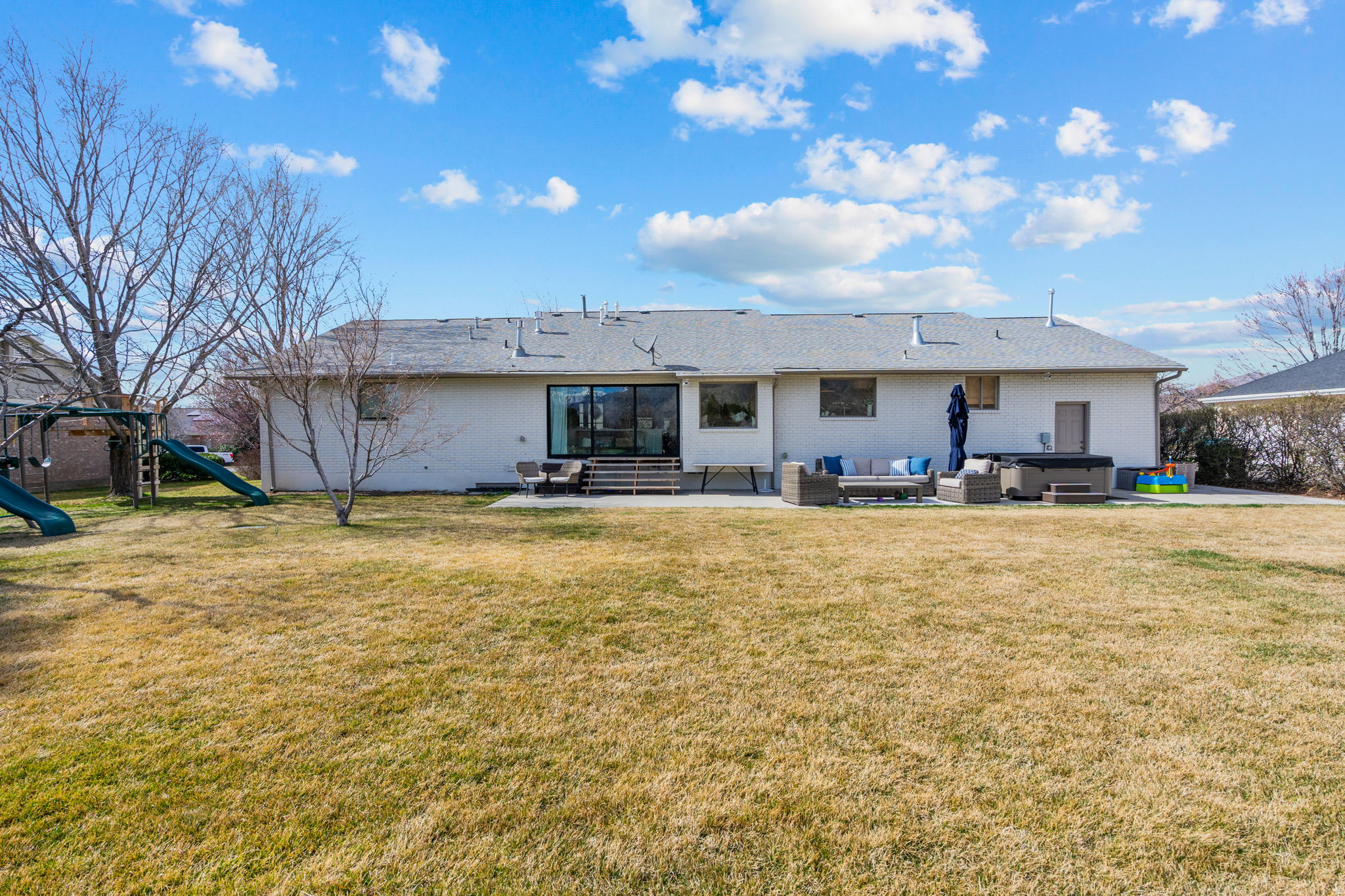 ALPINE COUNTRY - Residential