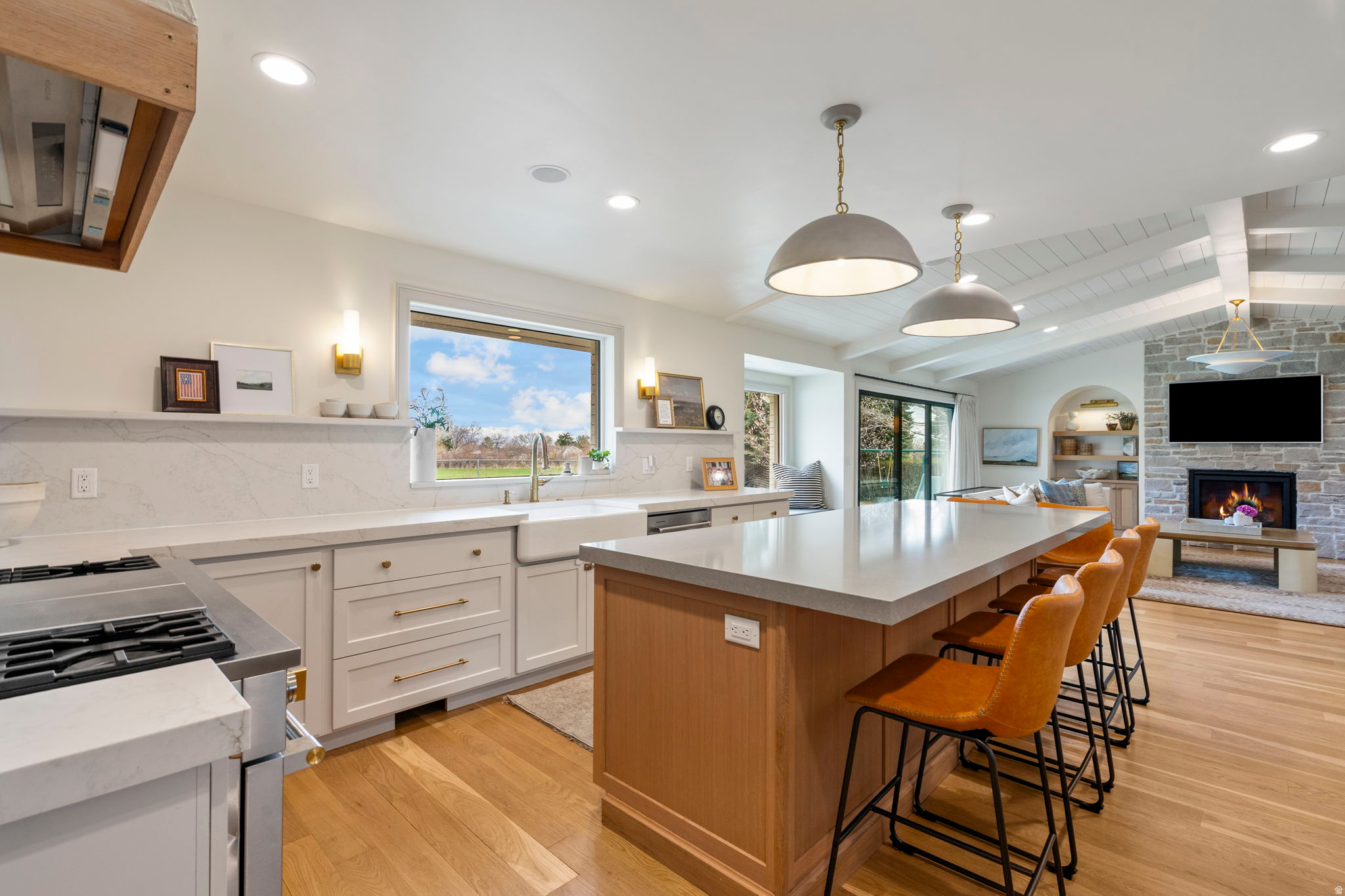 ALPINE COUNTRY - Residential