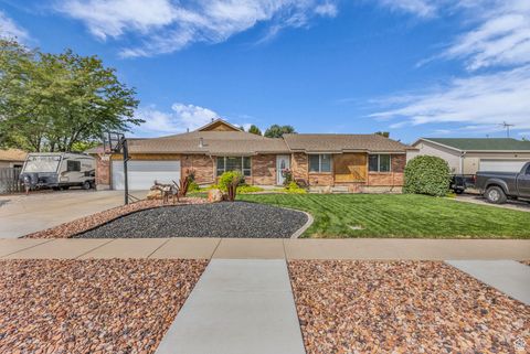 Photo of 928 N 2075 W, Farr West, UT 84404 (MLS # 2110780)