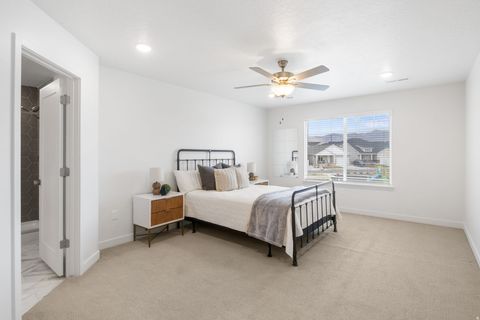 Tiny photo for 6293 W JACKSON CREST WAY Way, Herriman, UT 84096 (MLS # 2145995)