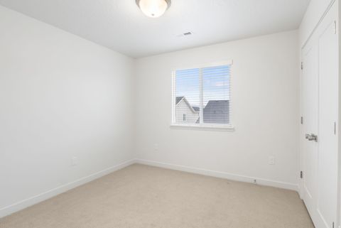 Tiny photo for 6293 W JACKSON CREST WAY Way, Herriman, UT 84096 (MLS # 2145995)