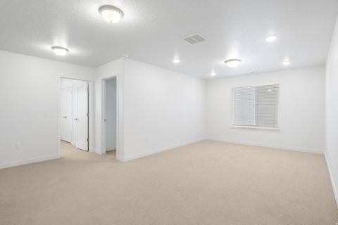 Tiny photo for 6293 W JACKSON CREST WAY Way, Herriman, UT 84096 (MLS # 2145995)