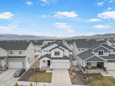 Tiny photo for 6293 W JACKSON CREST WAY Way, Herriman, UT 84096 (MLS # 2145995)