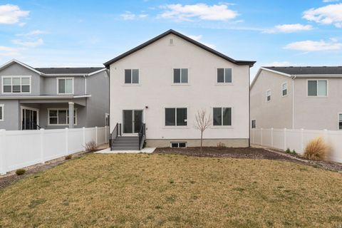 Tiny photo for 6293 W JACKSON CREST WAY Way, Herriman, UT 84096 (MLS # 2145995)