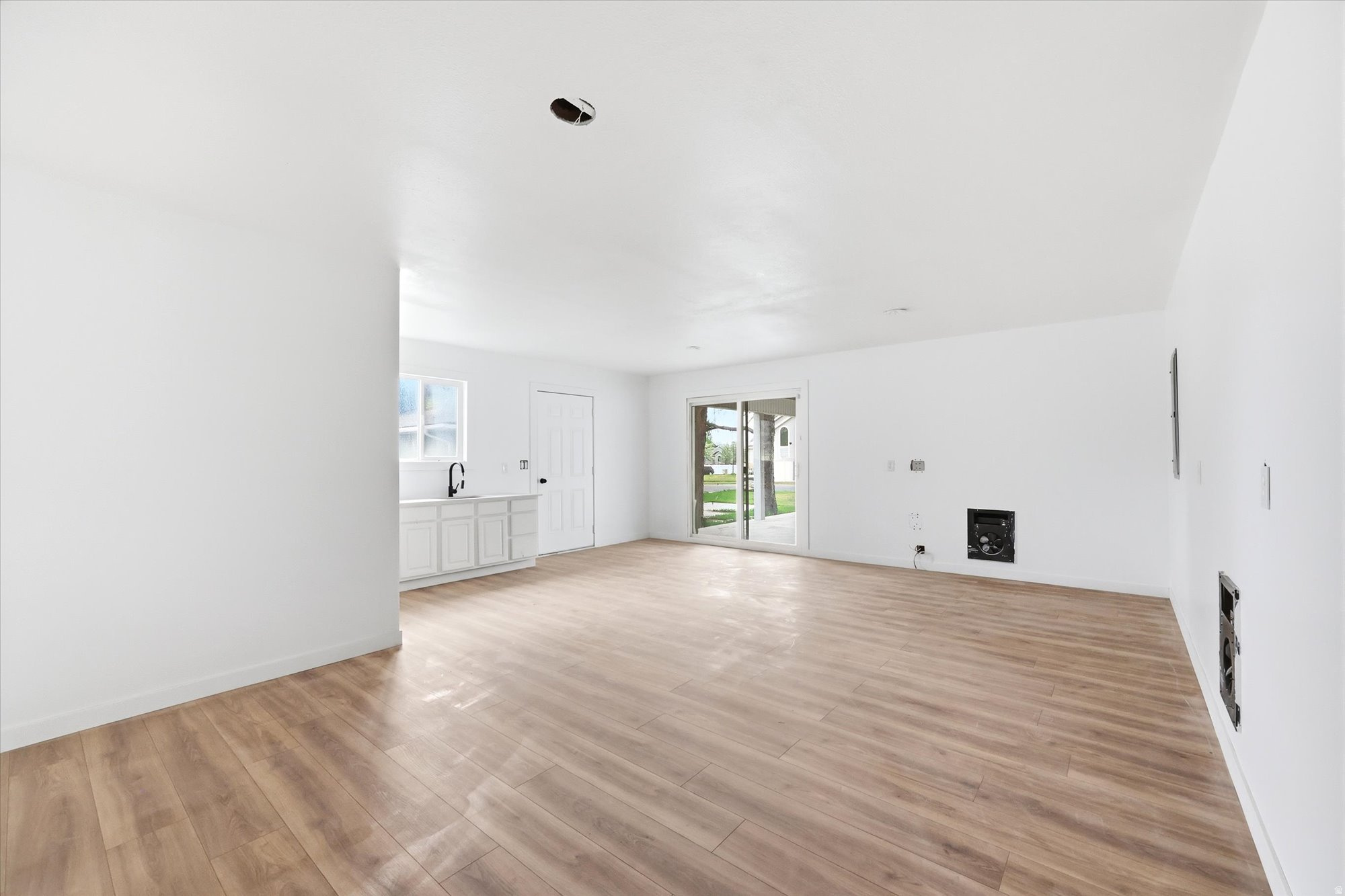 OLD HORSE FARM - Residential