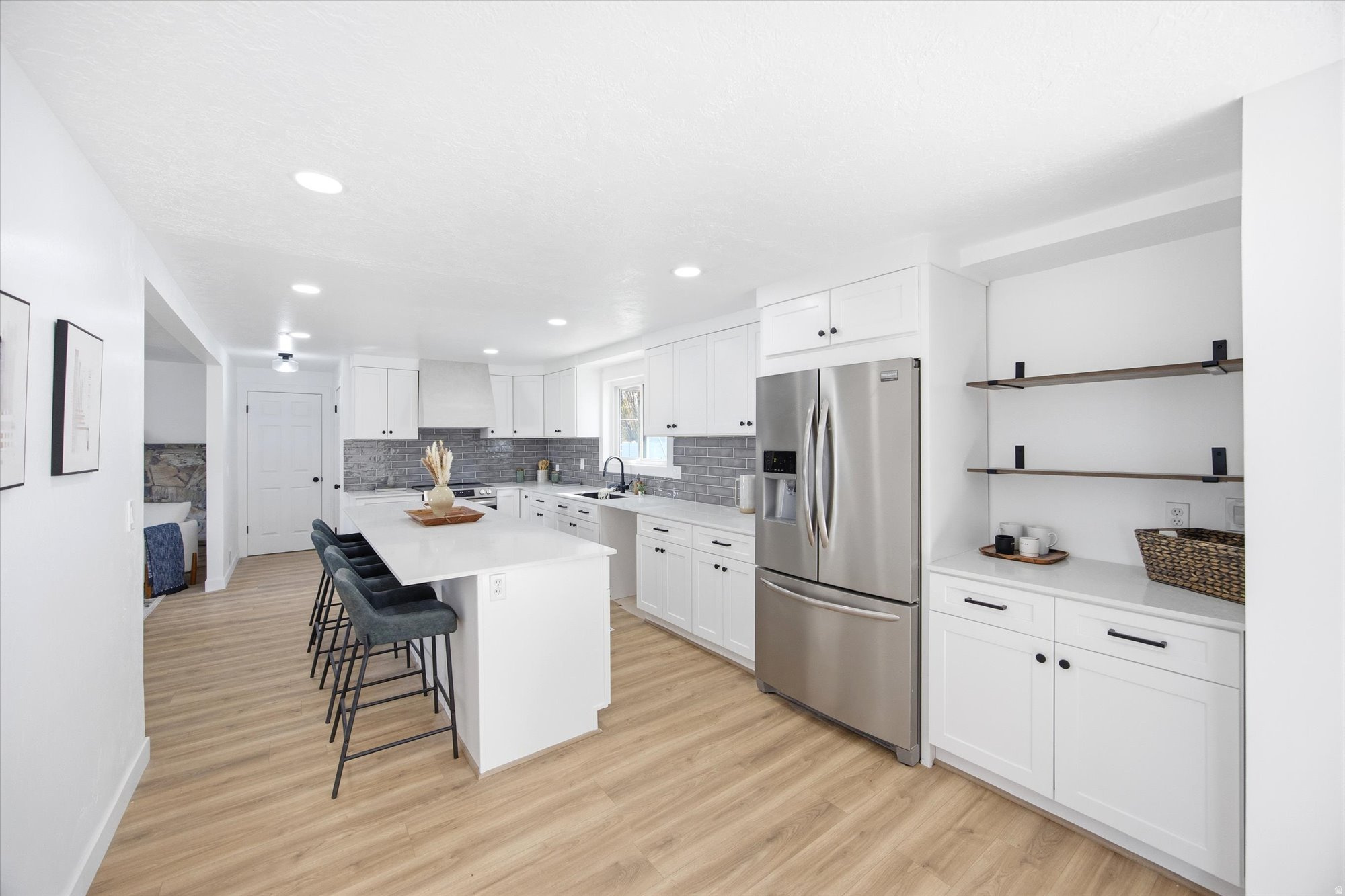 OLD HORSE FARM - Residential