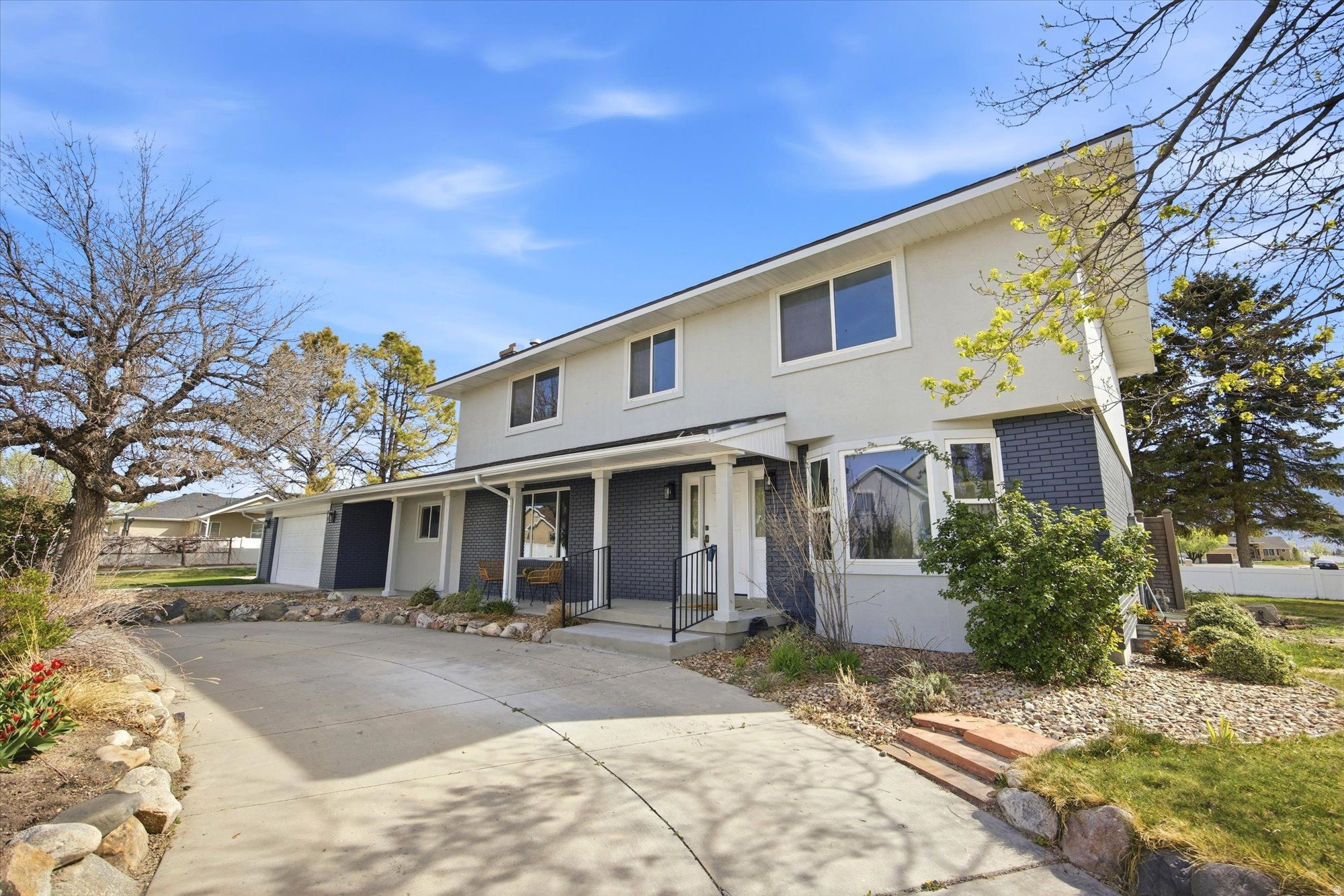 OLD HORSE FARM - Residential