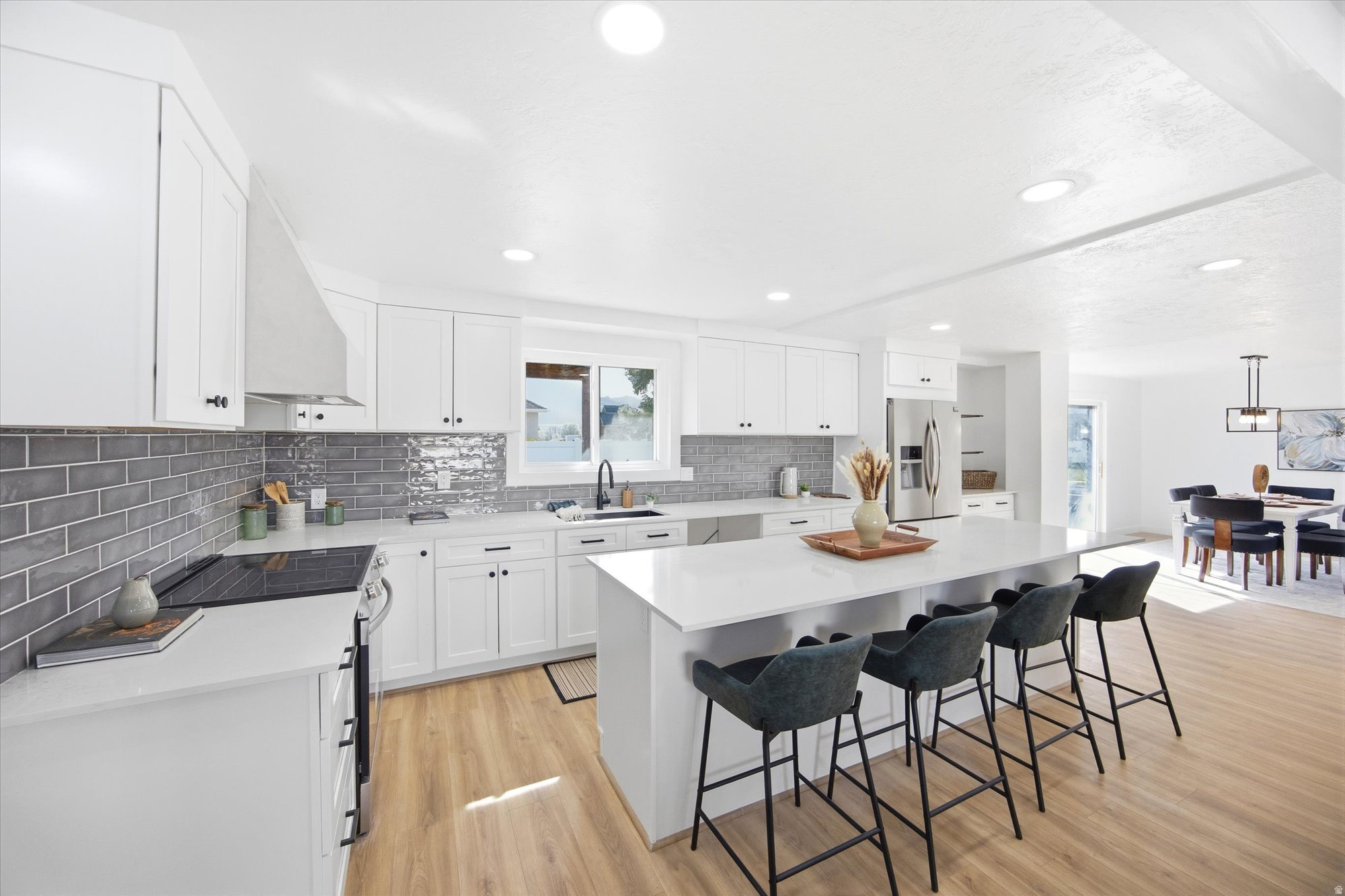 OLD HORSE FARM - Residential