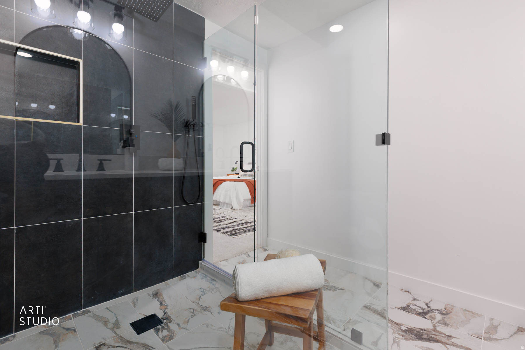 OLD HORSE FARM - Residential