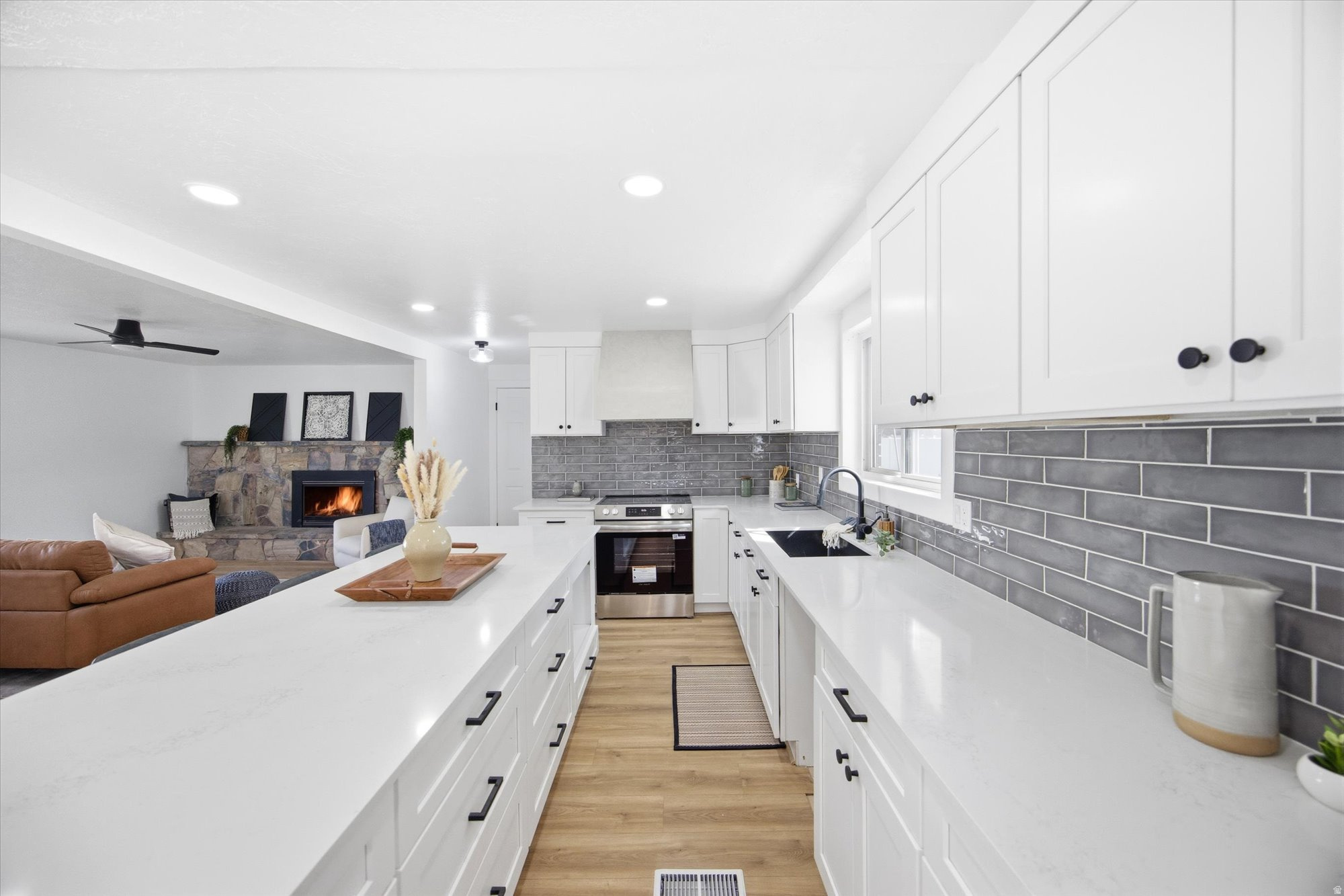 OLD HORSE FARM - Residential