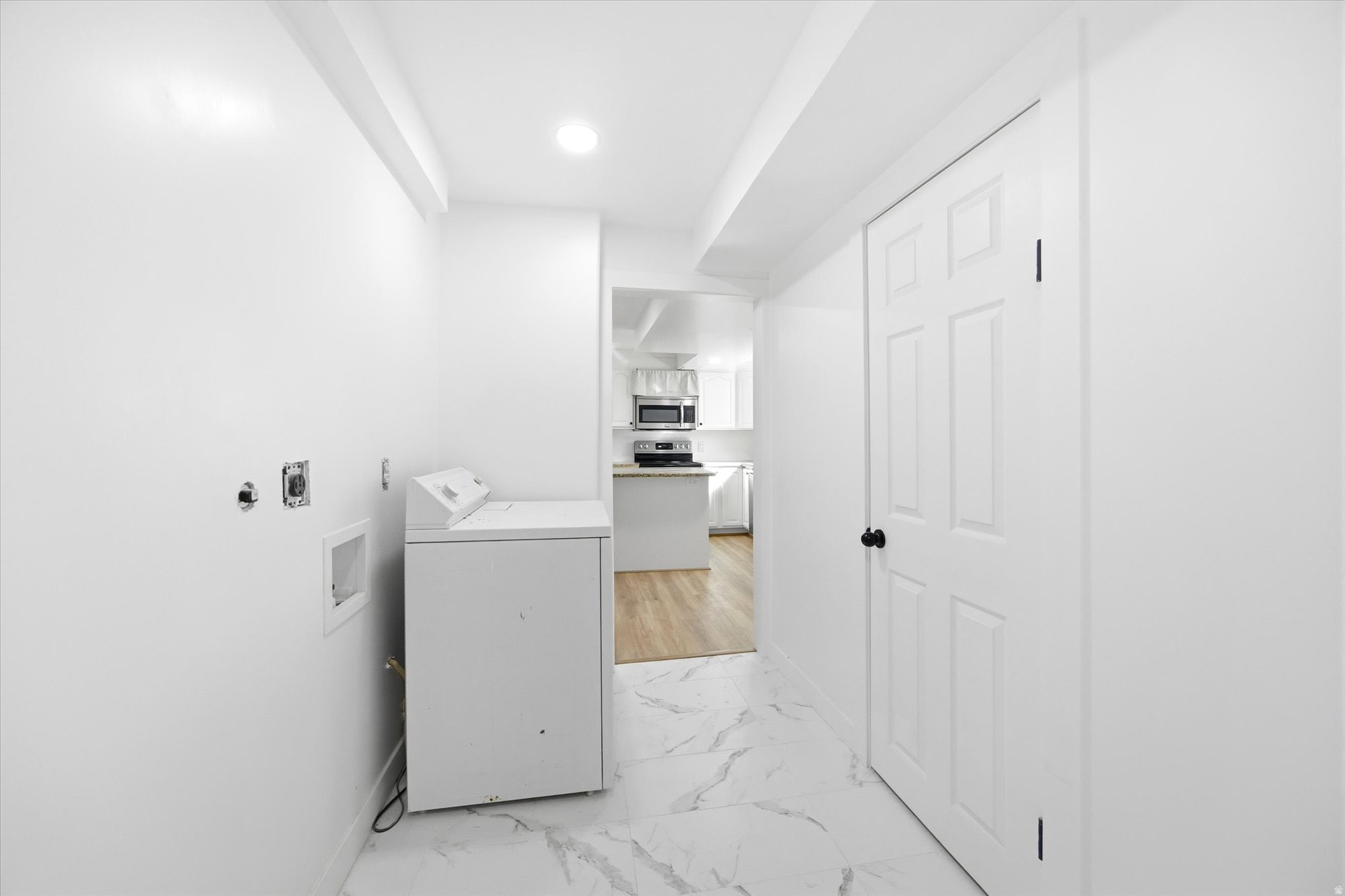 OLD HORSE FARM - Residential