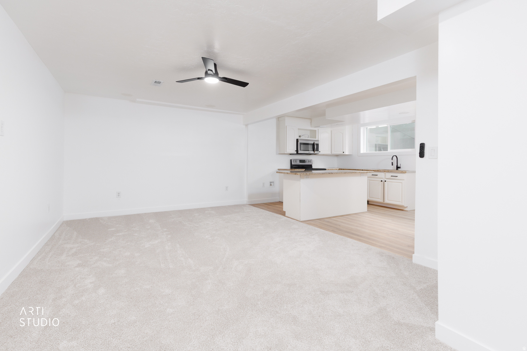 OLD HORSE FARM - Residential