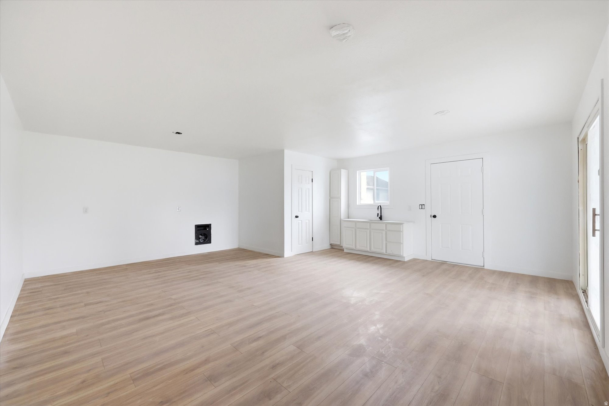 OLD HORSE FARM - Residential