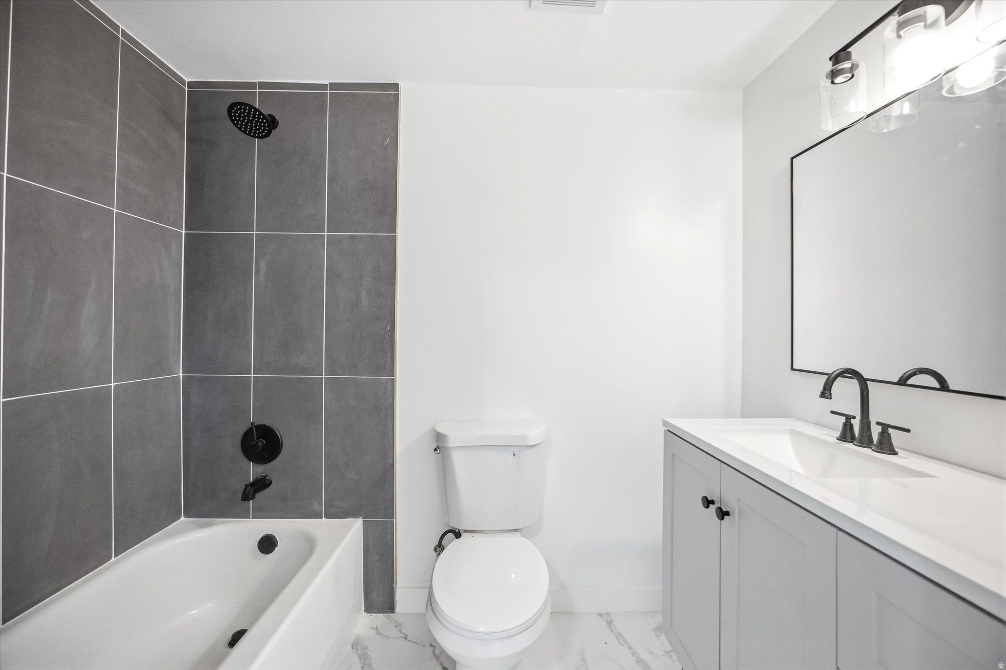 OLD HORSE FARM - Residential