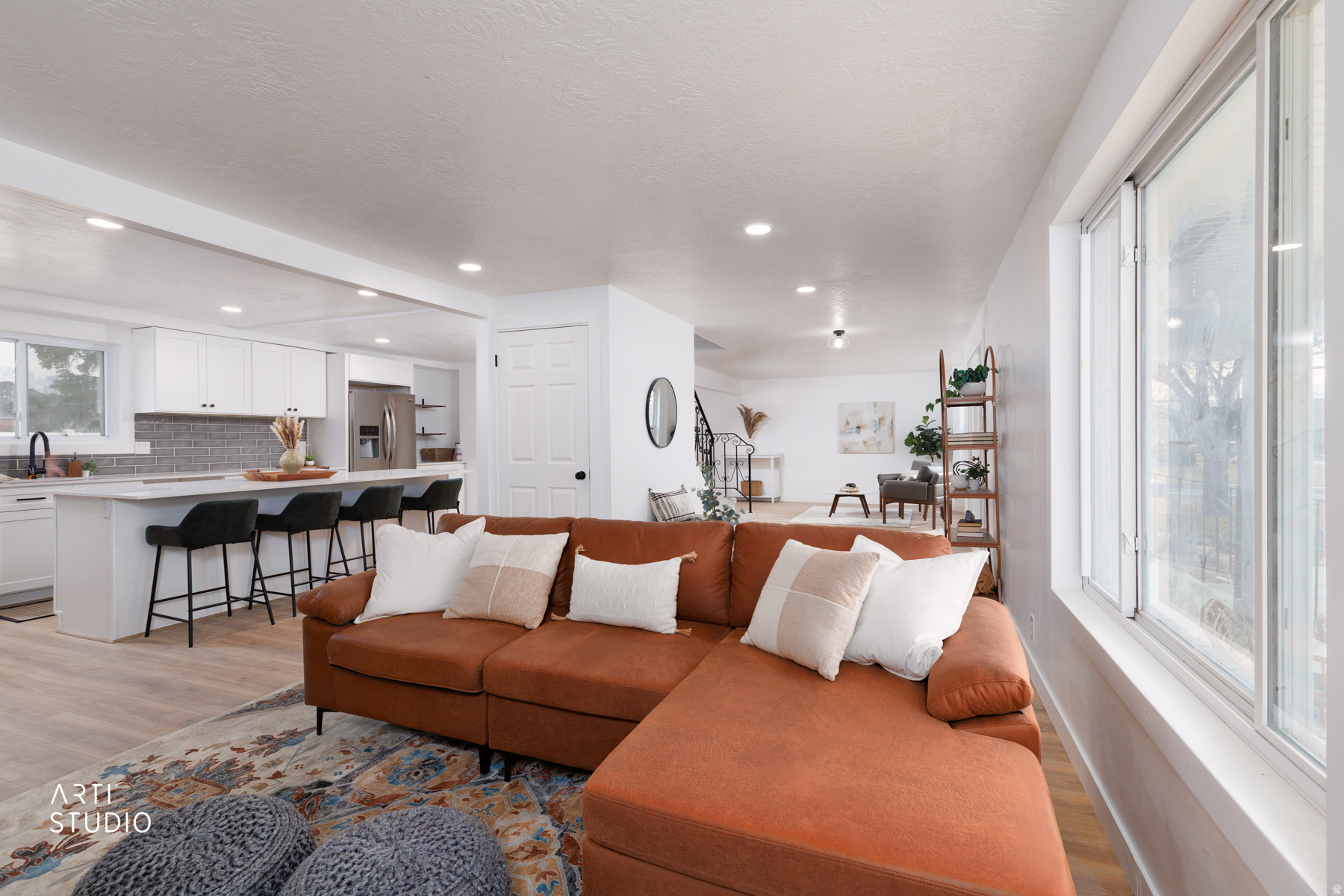 OLD HORSE FARM - Residential