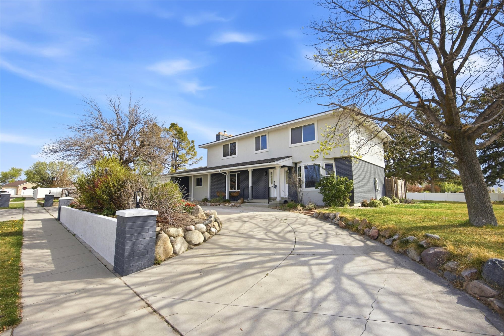 OLD HORSE FARM - Residential